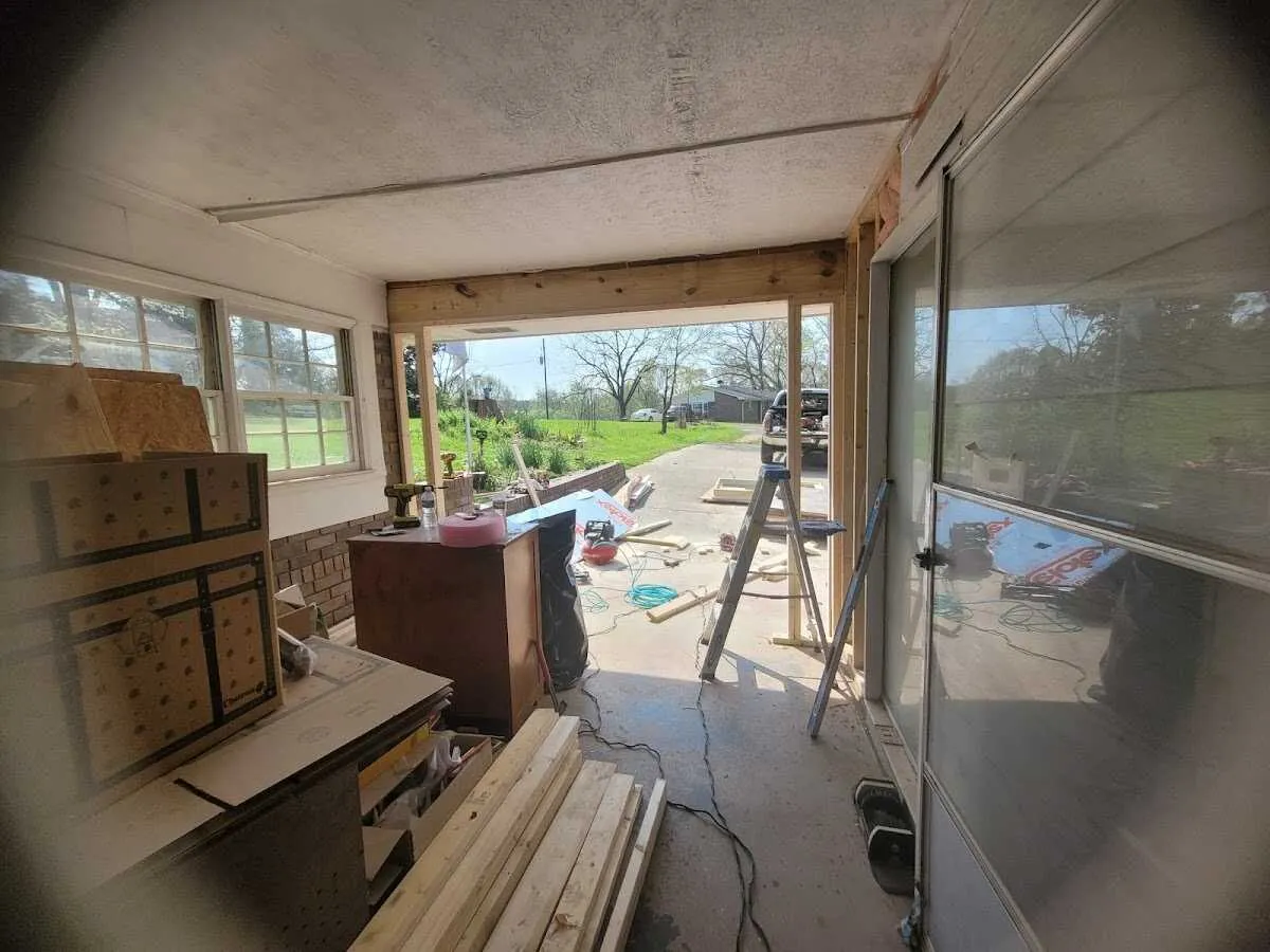 Air movers and dehumidifier for Water Mitigation Services in Cresskill